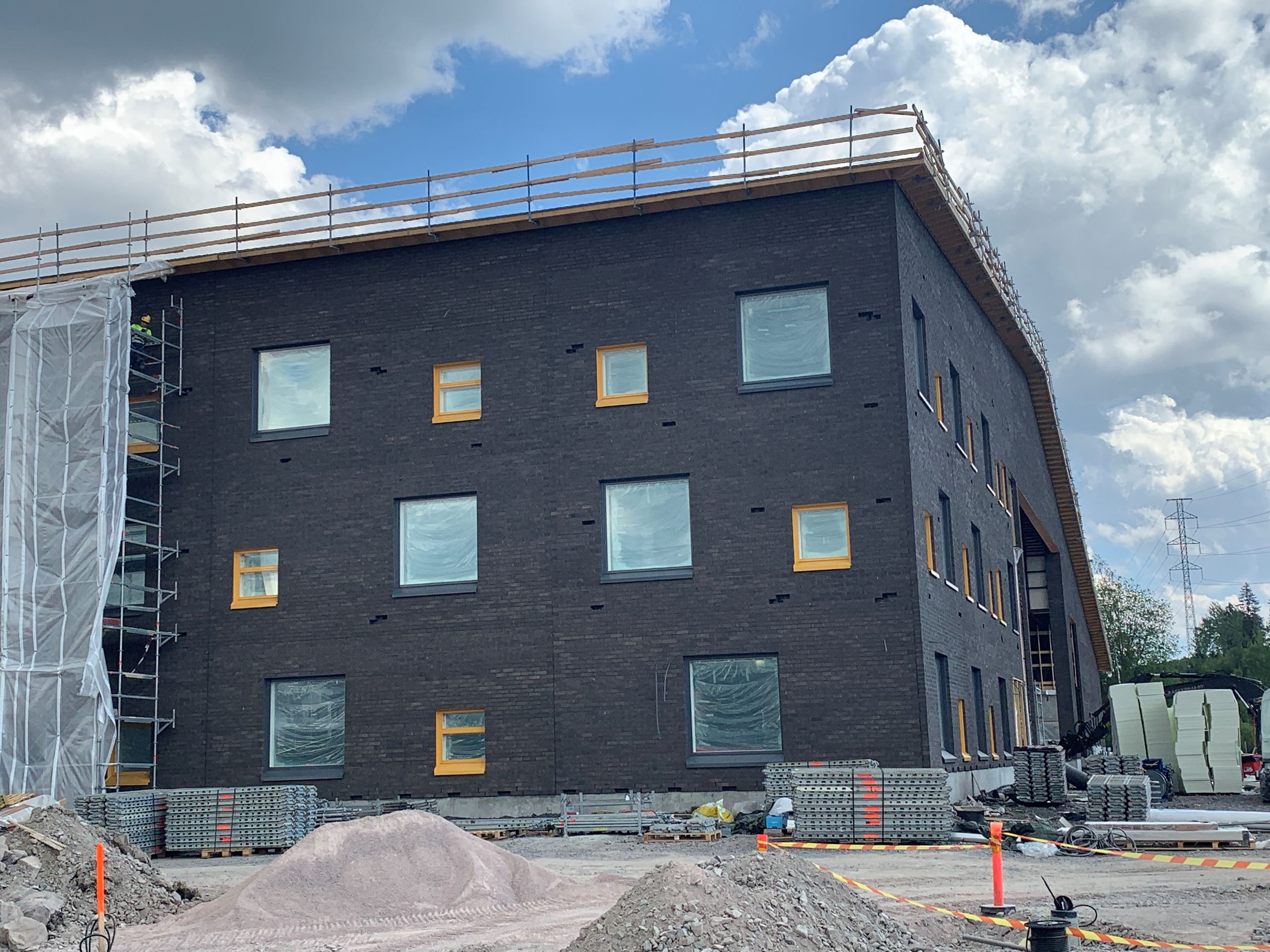 Nauriskasken koulun työmaan kuukausitiedote 30.6.2021