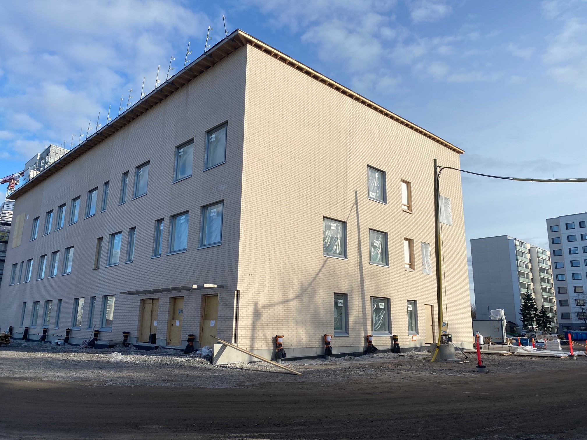 Perkkaan koulu työmaatiedote 1.4.2021